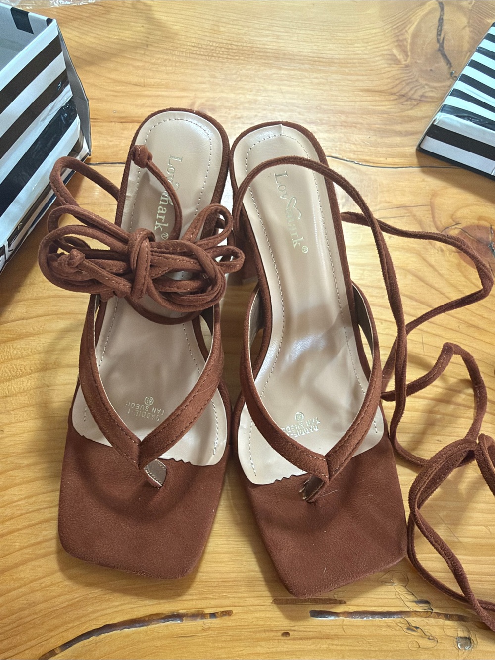 Lov♡mark. Tan Suede Square-Toe Lace-Up Heeled Sandals